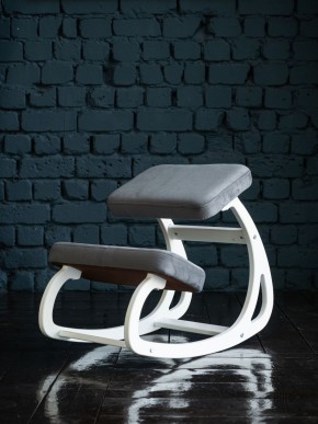 Балансирующий коленный стул Конёк Горбунёк (Белый) в Озерске - ozersk.ok-mebel.com | фото 2