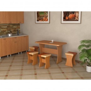 Кухонный стол и 4 табурета Титул в Озерске - ozersk.ok-mebel.com | фото 1